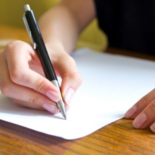 Apuntes ADE y Publicidad y RRPP 